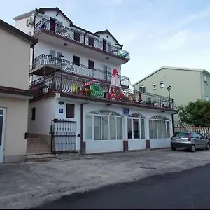 villa-pandza.splithotels.org/